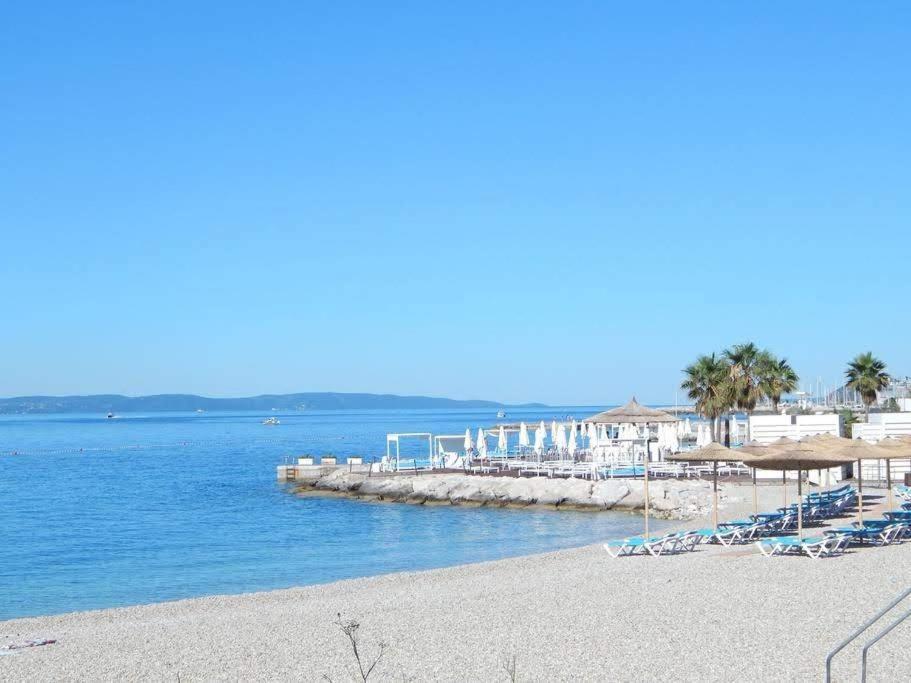 Appartement Trstenik With Private Parking Space Split